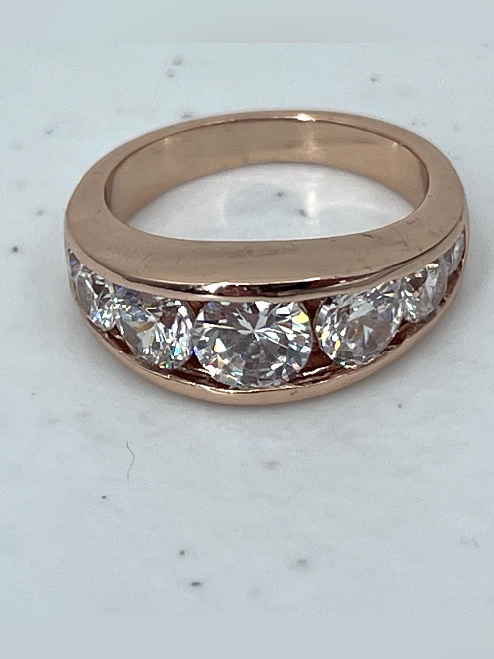 Fashion rose gold toned diamond stones band ring